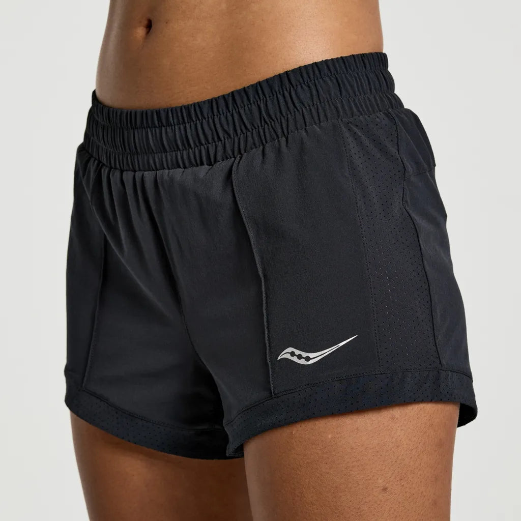 SAUCONY OUTPACE 3" WOMEN'S SHORTS BK