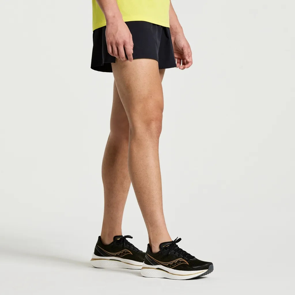 SAUCONY OUTPACE 2.5" SPLIT MEN'S SHORT