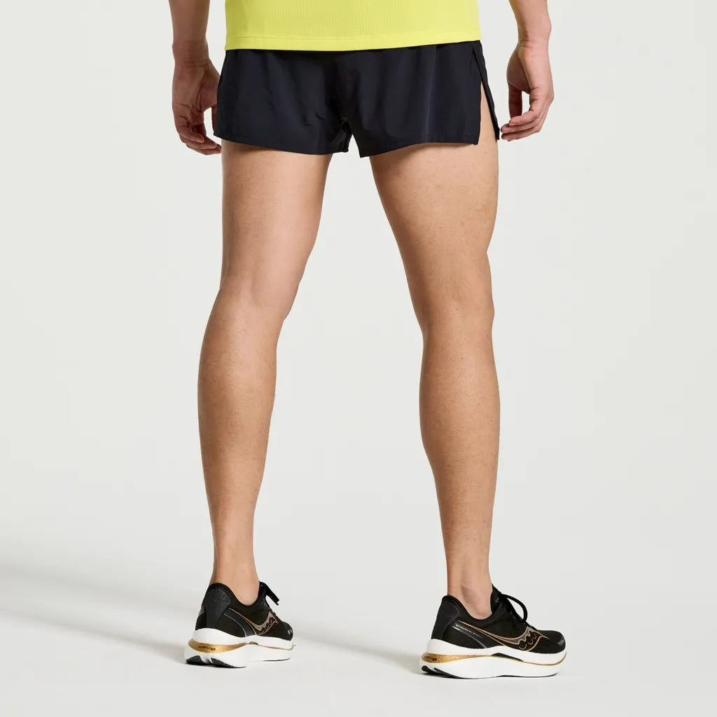 SAUCONY OUTPACE 2.5" SPLIT MEN'S SHORT