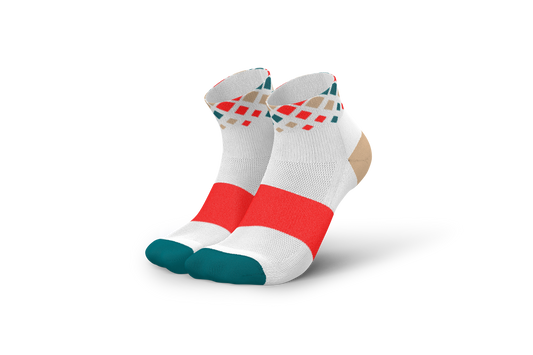 INCYLENCE RUNNING CRYSTALS SHORT WHITE INFERNO